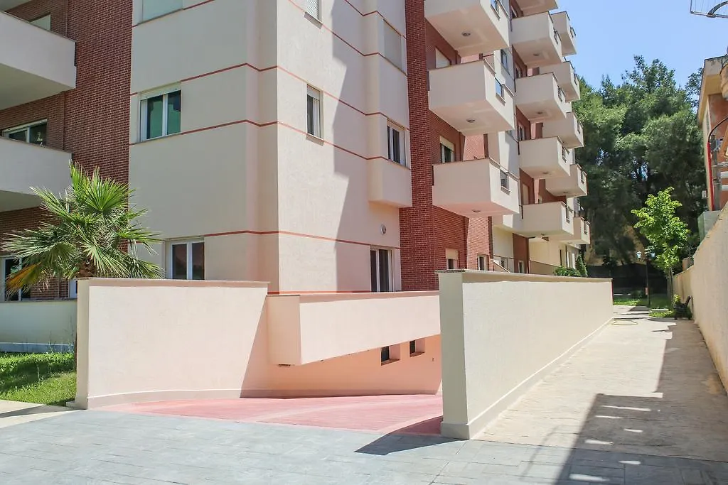 Luxury Apart-Hotel Golem Golem  0*, Golem (Tirana)